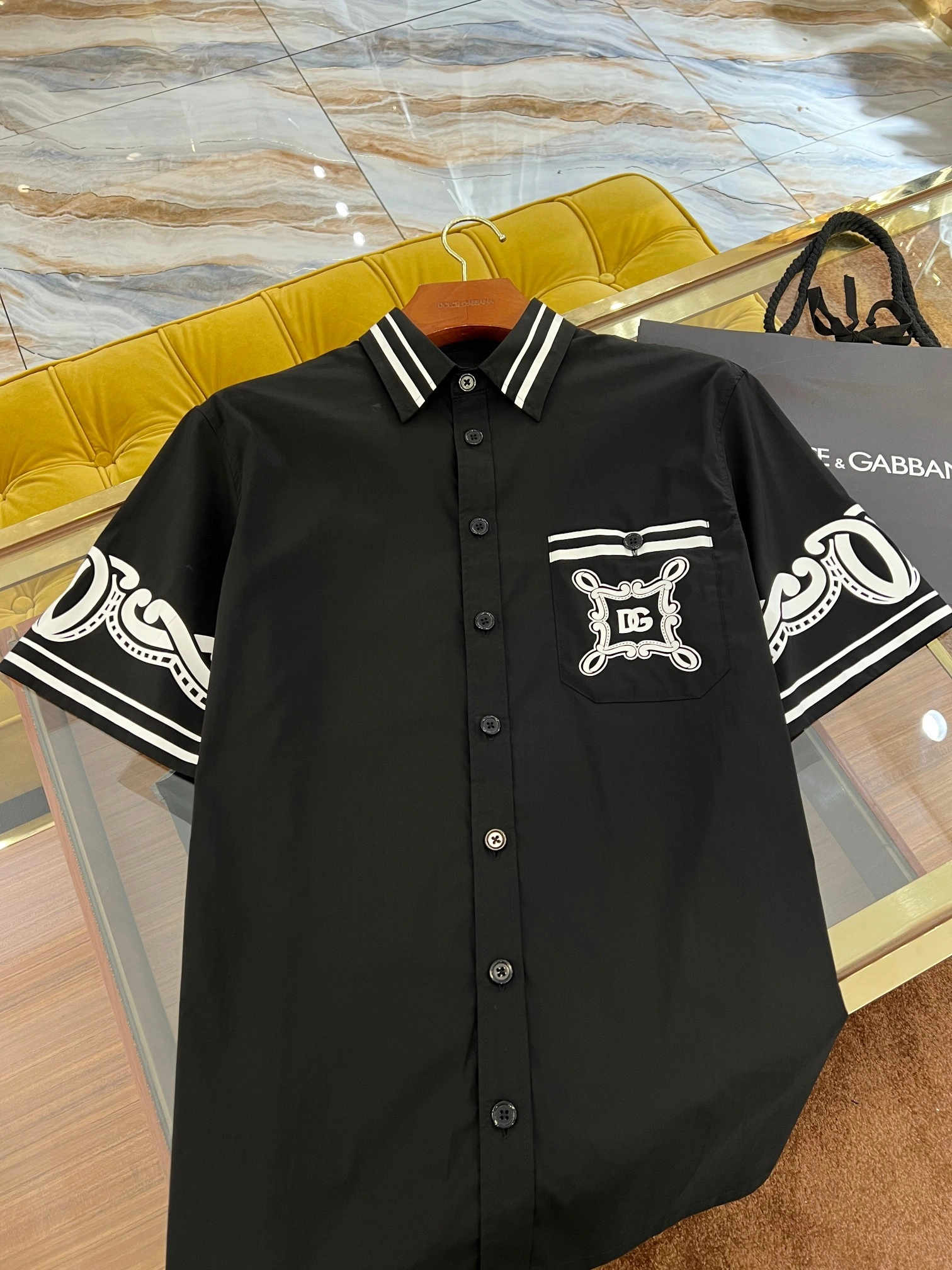 wg.luxury-- 4o835& suit item:E-F409E1508
